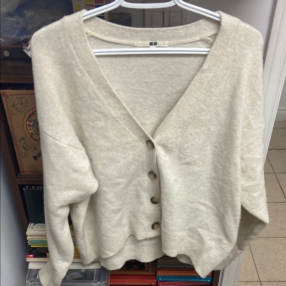 Uniqlo Women's Cream Cardigan Sweater